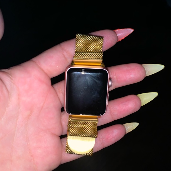 iwatch series 2 rose gold